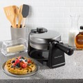 Hastings Home Waffle Iron-Classic 180 Rotation Flip with Nonstick Plates, Removable Drip Pan, Folding Handle 685382MXR